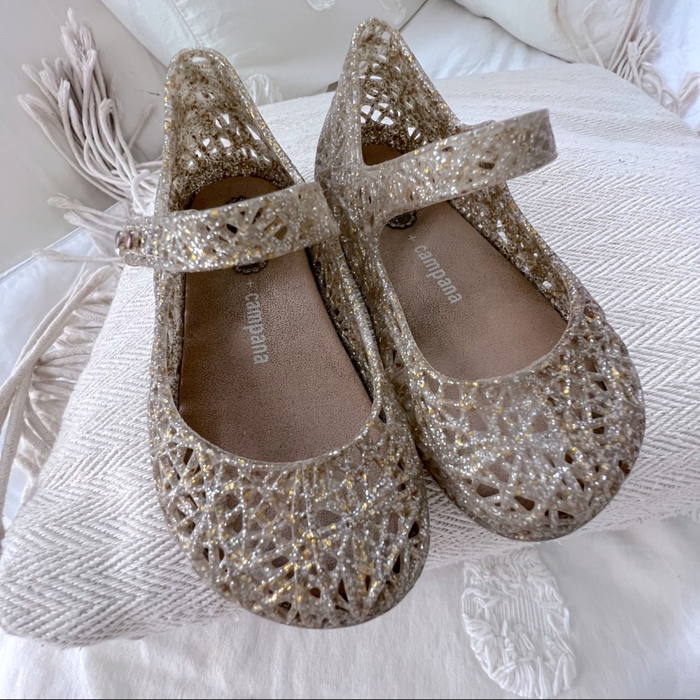 Mini Melissa Campana size 7